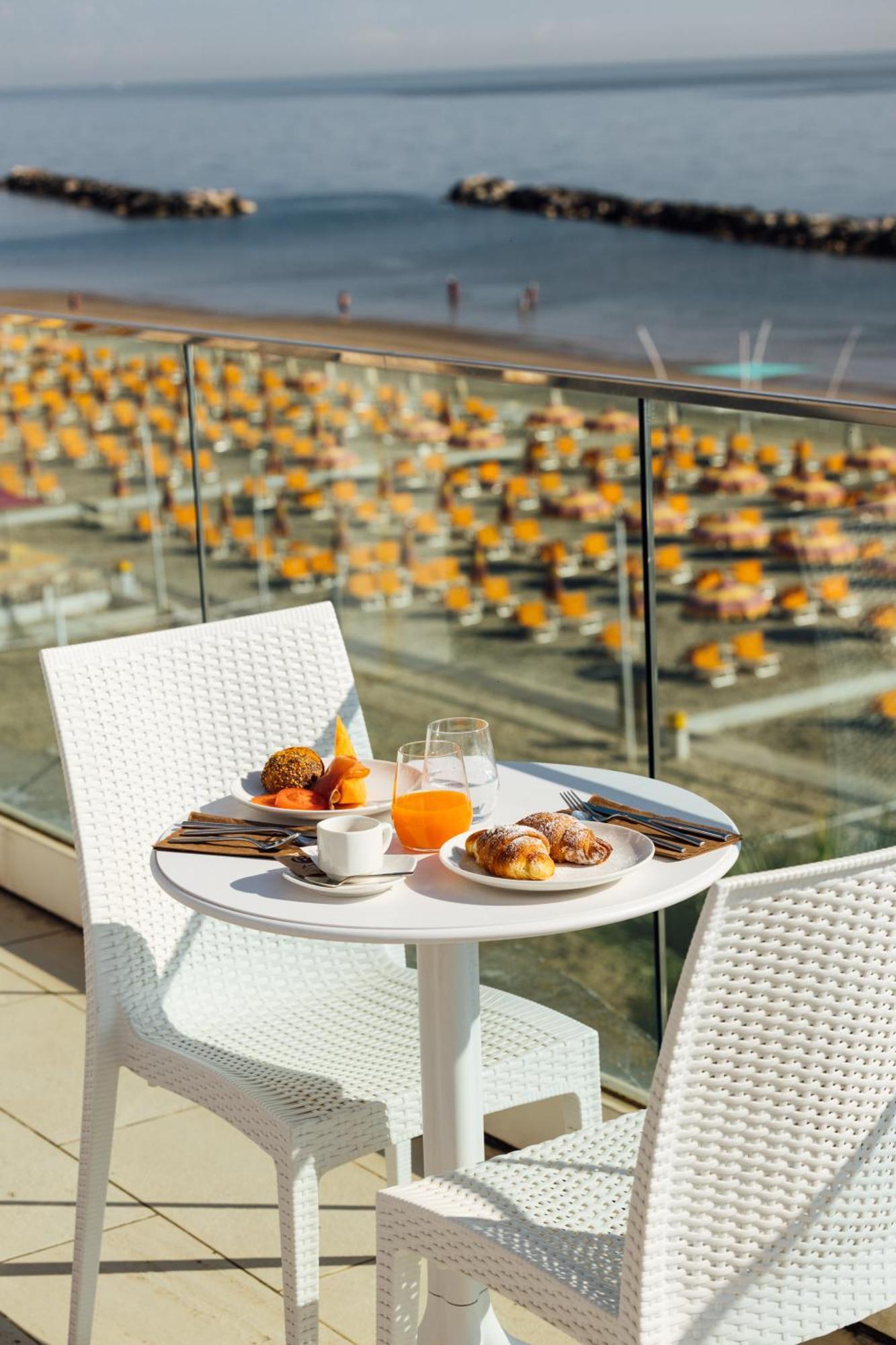 Baldinini Hotel Rimini Luaran gambar